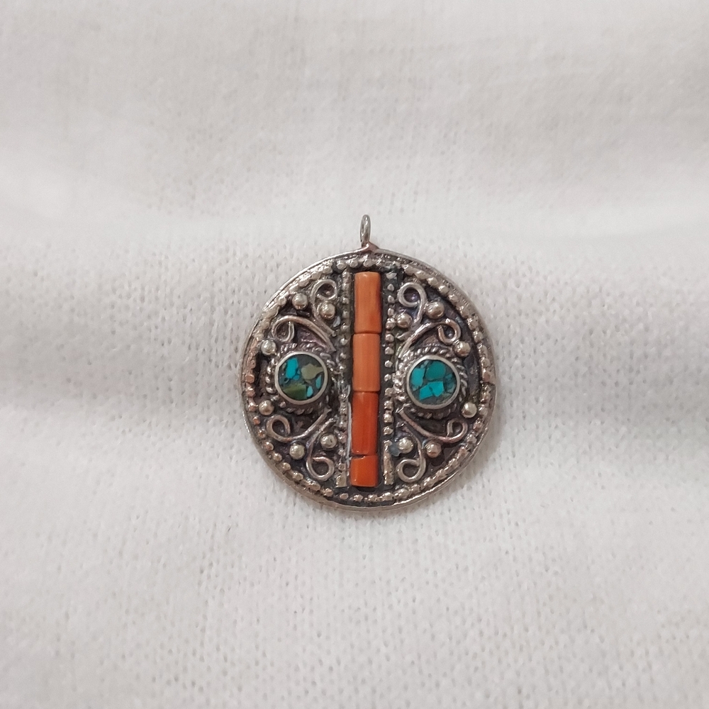 Tibetan Nepal Jewelry Ethnic Handmade Turquoise Coral Beautiful Pendant